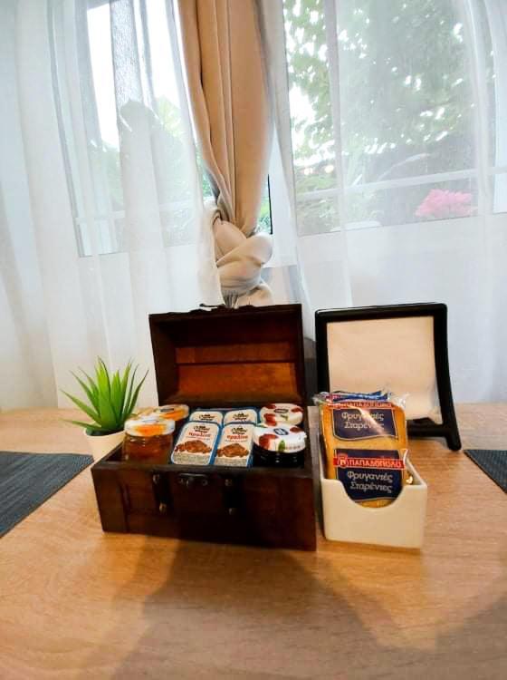 West Garden At Aigio By Greece Apartments ภายนอก รูปภาพ